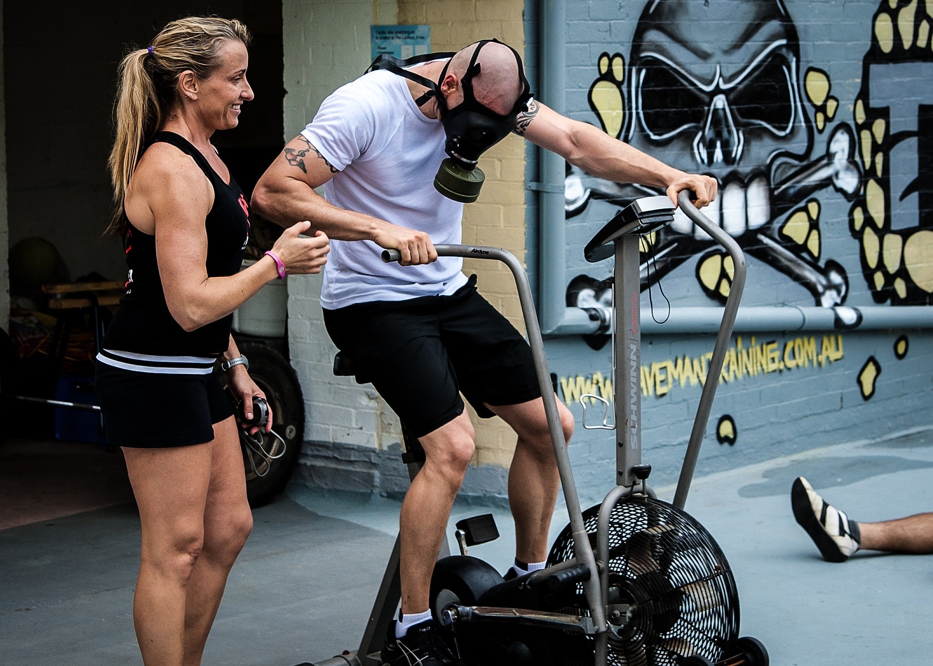 Air bike vs Rower comparison which one to choose? 2023 Home Gym Mania